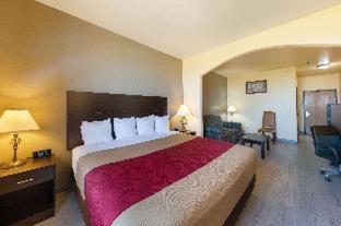 Econo Lodge Inn & Suites Bridgeport - 7