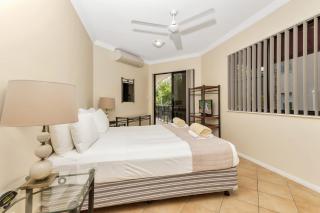 Mediterranean Beachfront Apartments - Yorkeys Knob - 8