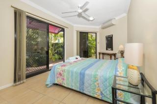 Mediterranean Beachfront Apartments - Yorkeys Knob - 5