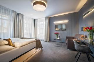 Hotel Mucha - Prague - 2