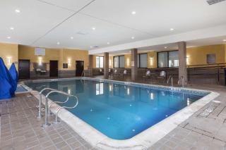 Comfort Inn & Suites Allen Park - Dearborn - Allen Park - 2
