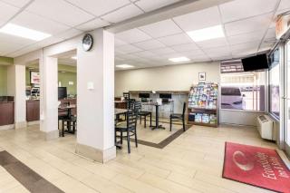 Econo Lodge Inn & Suites Near Bricktown - Oklahoma City - 6
