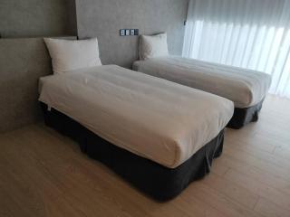 Comin' Place - Wuri - 1