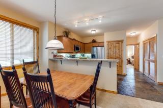 Comfortable and Convenient Truckee Condo - Truckee - 6