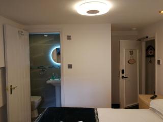 Motel Schmotel - Brighton & Hove - 7