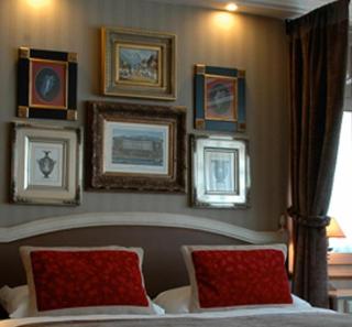 Royal Manotel - 9
