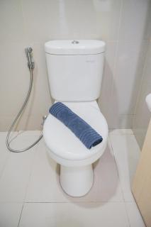 Studio Apartment at Tree Park Apartment By Travelio - 6