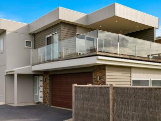 Swan Bay Views - Surf Beach - 0