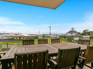 Swan Bay Views - Surf Beach - 8