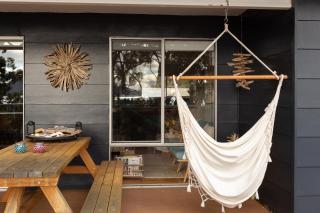 Boho Cottage - White Beach - 0