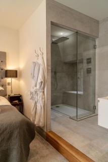 The Coach and Horses - 1