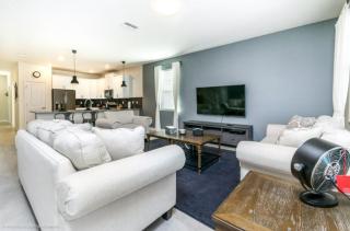Elegant Little Lyon w Free Water Park Sleep 19 Next Disney - Davenport - 4
