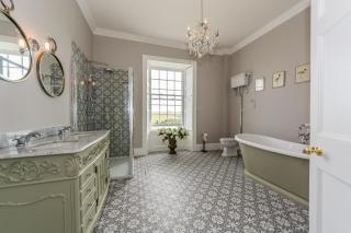 Ballywilliam House Kinsale,sleeps 32 guests, 6 bathrooms , 8 minutes drive to town - 5