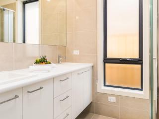 Cosy on Currawong - 1