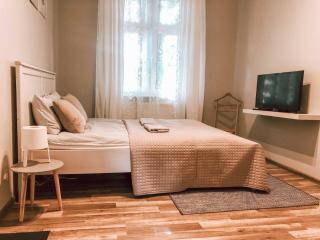 Bankowa 8 Guest Rooms - 2