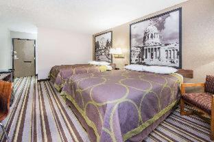 Super 8 by Wyndham Nevada - Nevada - 7