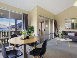 ULTIMATE CONVENIENCE, WALK-TO-TOWN TOWNHOUSE - Queenstown - 4