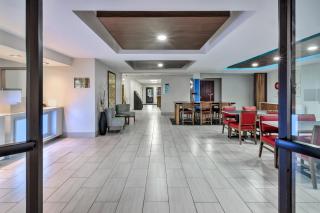 Holiday Inn Express and Suites Three Rivers by IHG - Three Rivers - 2