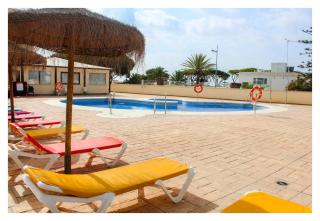 Apartamentos Inma Mayor en primera línea de playa, con Parking y Piscina - Los Caños de Meca - 8