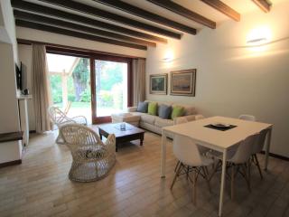 Holiday Home Alpina by Interhome - Porto Valtravaglia - 8