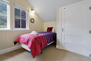 3 Bed 3 Bath Vacation home in Eastsound - Eastsound - 6