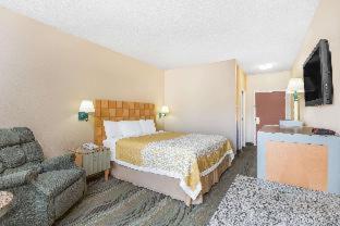 SureStay Hotel by Best Western Morganton - 7