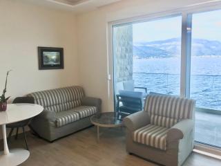 Lux Apartments Krasici - Krasići - 2