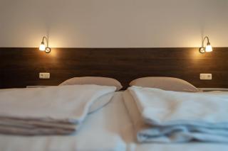 Hotel Weinert - Neubrandenburg - 8