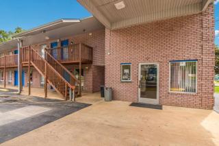 Rodeway Inn - Bolivar - 7