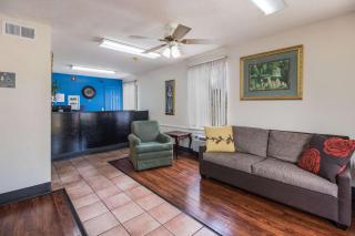 Rodeway Inn Bolivar - 6