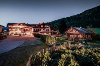 BERGZEIT by seven - Flachau - 7