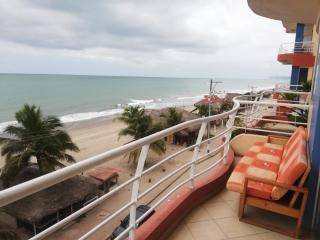 Arena y Mar Arco Iris - Atacames - 1