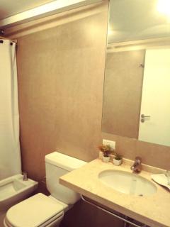 Departamento de 1 ambiente con balcón - Edificio con pileta y parque - 2