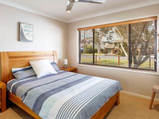 Beach House - Hawks Nest - 1