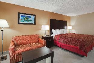 Days Inn by Wyndham Sarasota Bay - Sarasota - 1