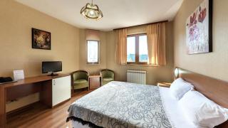 Family Hotel Emaly 1 - 8