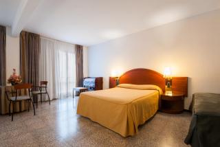 Hotel Gaudi - Reus - 6