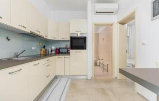 Apartment Vedran with Pool - 3