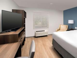 WoodSpring Suites Albuquerque - Albuquerque - 1