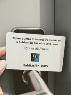 Hostal Canton Plaza - 9