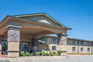 Super 8 by Wyndham Beaumont I-10 College St - 9