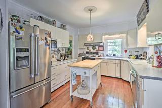 Walk to Keuka Lake! Fun, Spacious Retreat w/ Pool - 2