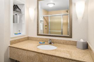 Holiday Inn Express & Suites Wilmington-Newark by IHG - Newark - 1