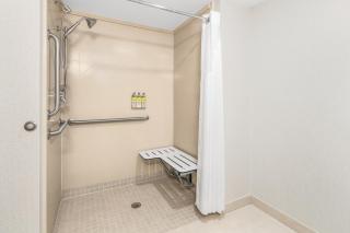 Holiday Inn Express & Suites Wilmington-Newark by IHG - Newark - 8