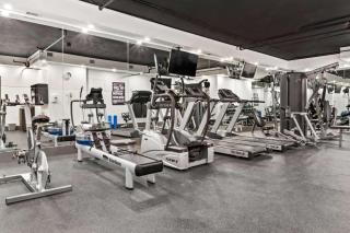 Best Western Premier Calgary Plaza Hotel & Conference Centre - 4