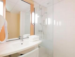 Hôtel ibis Guingamp Cœur de Bretagne - 1