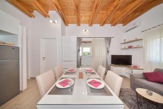 Holiday House IRENA 1 - 6