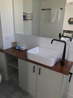 Kings Way Apartments - 6