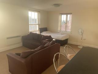 The Lawns Guest House - 8