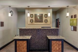 Comfort Inn & Suites Paris - 7
